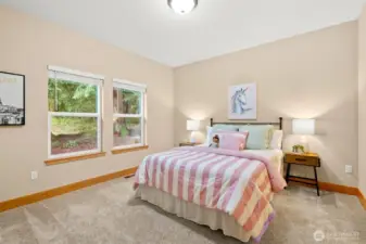 another view of 2nd bed