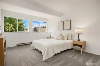 Look at all of that natural light.