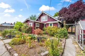 4526 6th Ave. Tacoma. Huge back yard with alley access