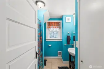 Main floor full bath