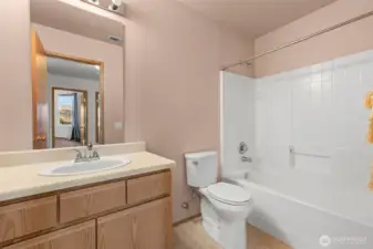 Upper Full Bath