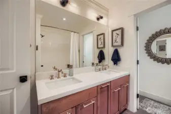 2nd floor bathroom