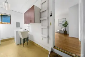 Storage/utility between garage and great room