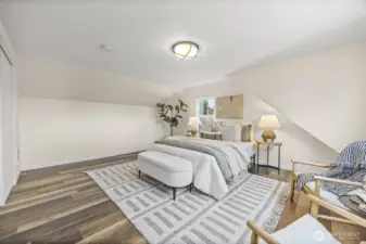 Upstairs Primary Bedroom