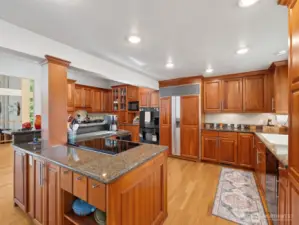 Lots of storage room in this kitchen