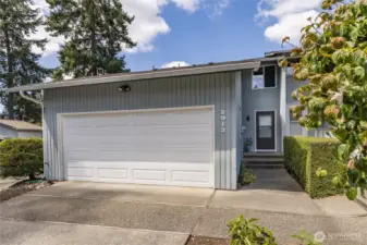 Welcome home to Crofton Townhomes!