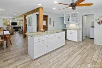 Open concept kitchen w/dining space