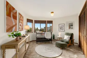 3rd bedroom w/ water views