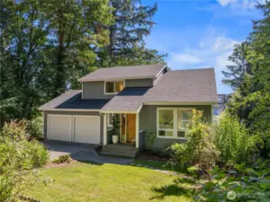 Welcome to the Purves residence! A charming NW contemporary view home located on a secluded street in the Chief Seattle Park neighborhood. This property runs from Purves to Division and includes a .08 acre lot with a private walking trail that leads to Division Avevue.