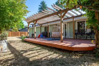 Great sized back deck over looking the private backyard