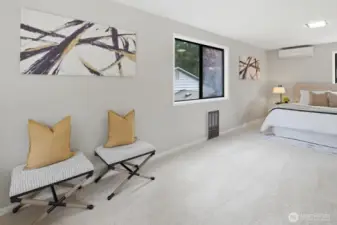 Upper level Primary Suite