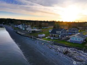 Welcome home where the indoor/outdoor lifestyle blends seamlessly!