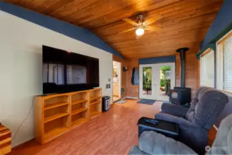 Livingroom, main level