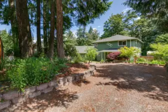 Circular drive way makes pulling in and out of this property easy!