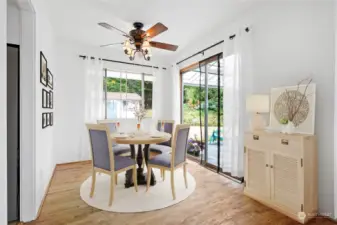 Virtually staged dining room