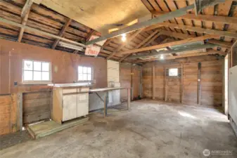 detached garage