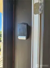 Convenient lock box so you don't have to worry if you've locked youreself out.