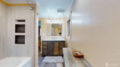 2nd floor bedroom/Office