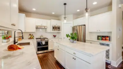 You will love this large island with extra storage space and perfect for easy serving!