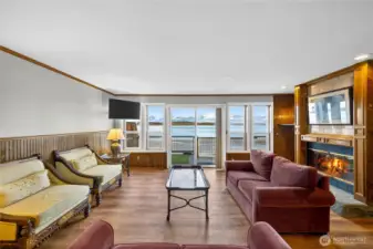 Main House Family Room