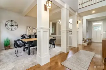 Grand entry with double vaulted ceilings to the second floor.