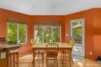 Breakfast nook between kitchen and family room.