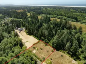 6.6 Acre Parcel with almost 20,000 square feet building site, electricity, cable, and road to the property. Come build your dream home