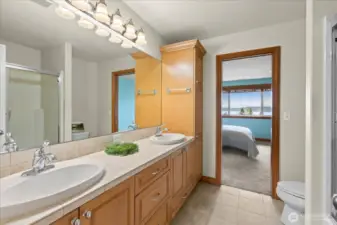 Upper bath