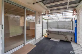 Enjoy the nice hot tub out back!