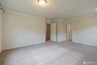 Primary Room w/ 5 Piece Ensuite