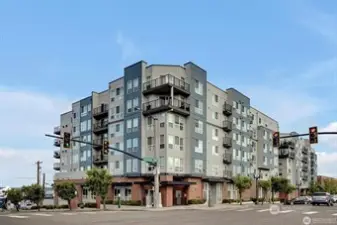 Corner of Grand & Hewitt
