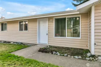 Notice the low maintenance vinyl siding and double paned windows