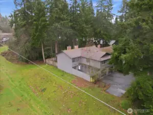 End Unit next to open space