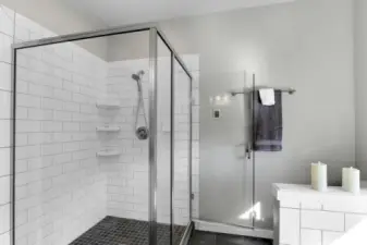 Roomy shower!