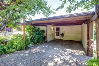 Carport entry off Arrowsmith. Easy for groceries!!