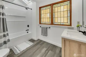 Main floor full bath