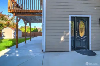 Separate entrance off primary suite.