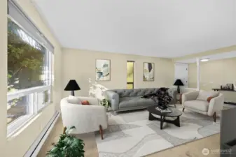 Extra large living room (virtually staged)