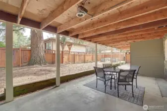 PLenty of room to garden!