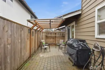 Backyard patio great for grilling