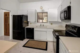 Plenty of storage and very functional layout of the appliances
