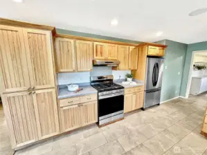 Stainless appliances are included...love the gas cook-top range.