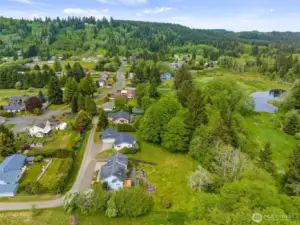 Area view...notice the good off street parking with room for a boat or RV.