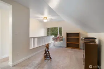 Upper level loft in Craftsman.