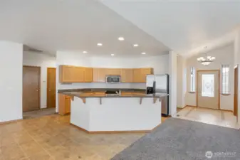 Kitchen w/ Eating Space