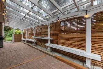 Covered side yard