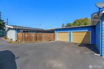 Double car garage