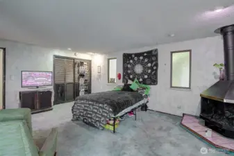 Another angle of primary