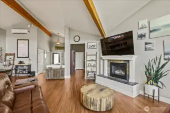 front room space is open & welcoming