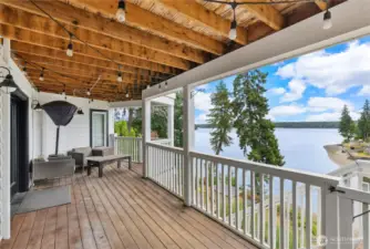 another view of the deck